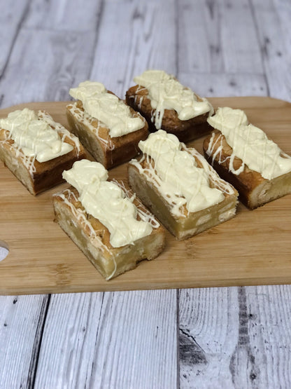 Chunky Milkybar White Chocolate Blondies