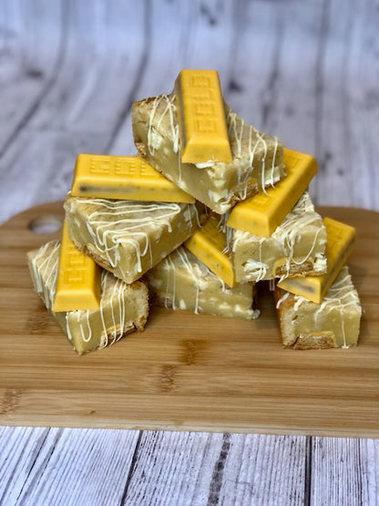 McVities Gold Bar Fully Loaded White Chocolate Chunky Blondies
