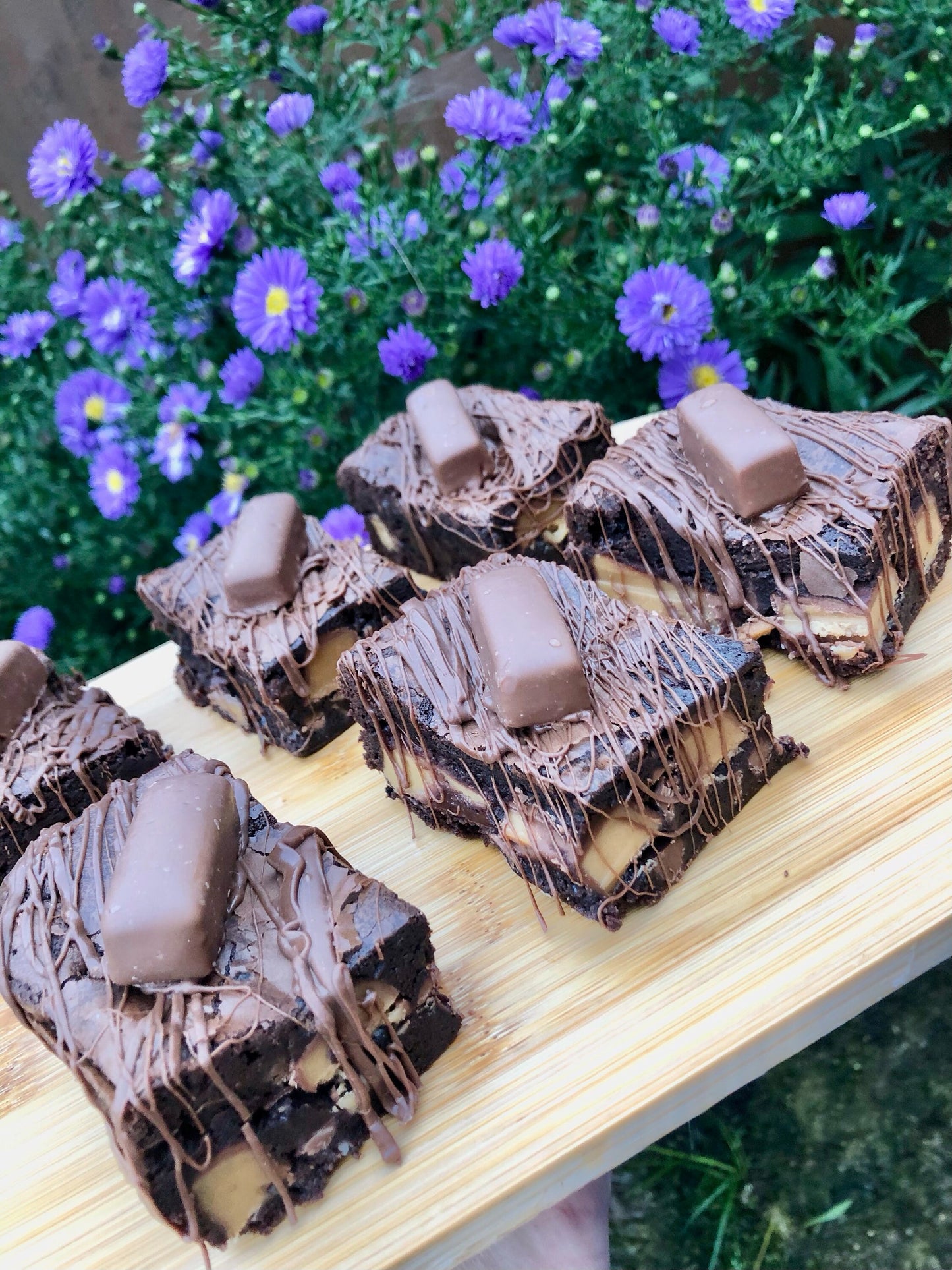 Cadburys Fudge Fully Loaded Chocolate Brownies